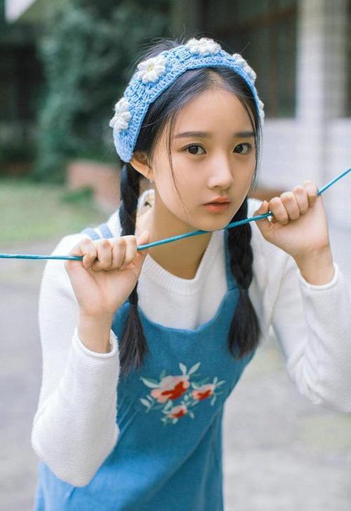 九游下载官网-李冰洁泳池英姿激励无数年轻选手，2021李冰洁游泳比赛视频播放