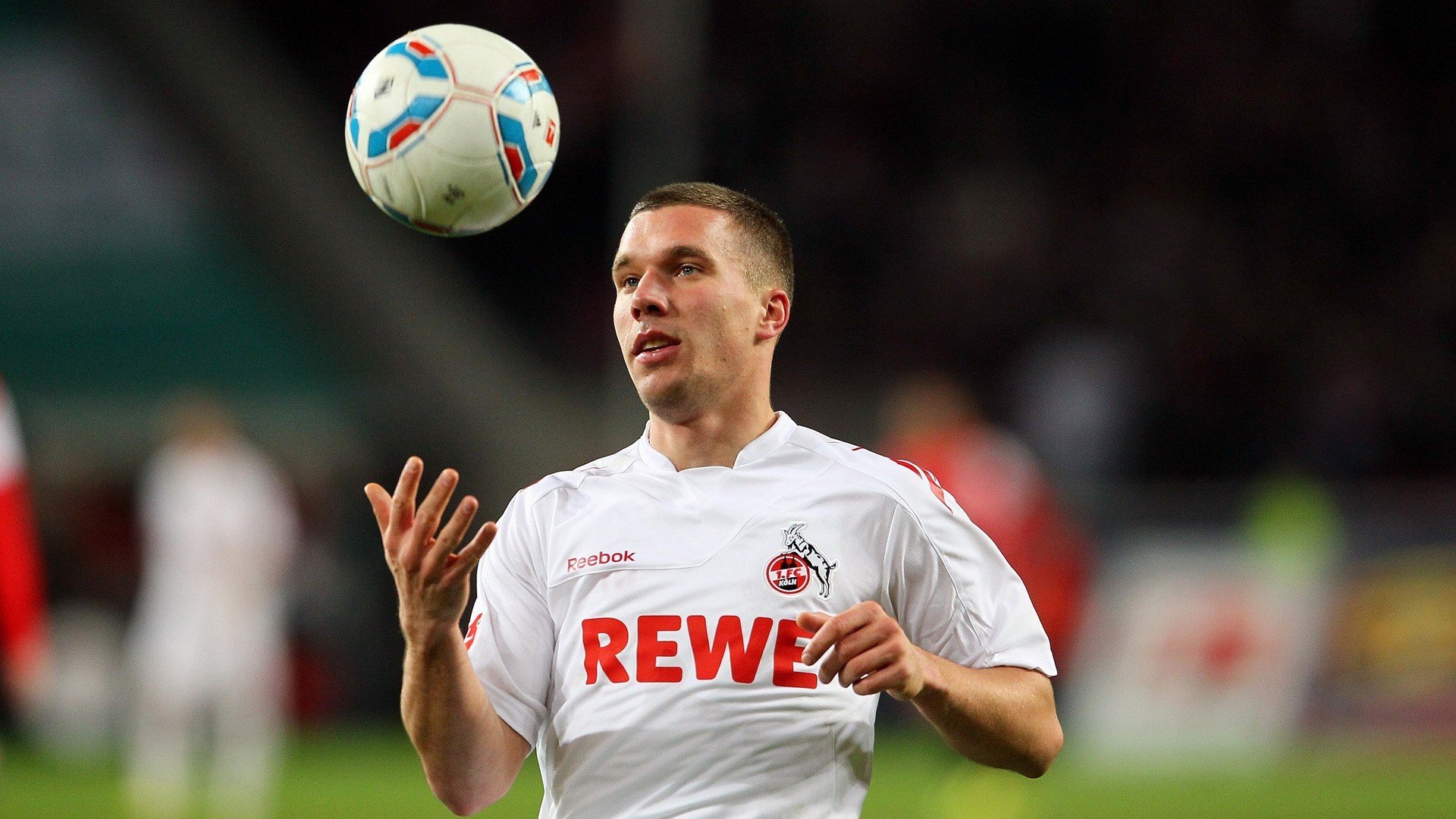 九游app官方下载-新星崛起！英超 youngster 亮眼表现引爆全场，英超潜力新星